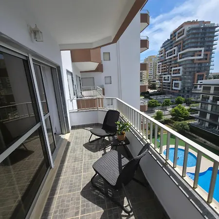 Casa Bella Sun, 4 Min Walk Da Rocha With Pool 아파트