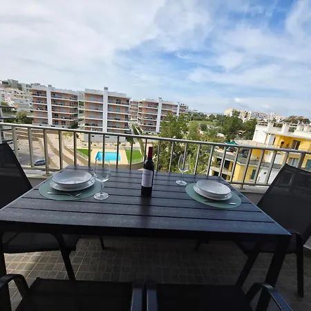 Casa Bella Sun, 4 Min Walk Da Rocha With Pool 아파트